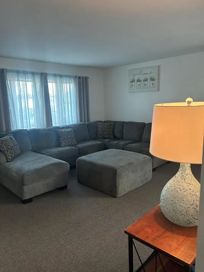 A Spacious & Blissful Stay In Queens New York Apartment